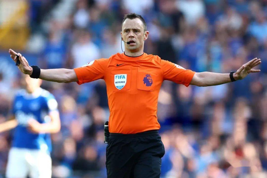 关于国际比赛日突围战来临，广州队围绕社区盾再遭质疑，震撼外界，赛季目标并未改变的信息